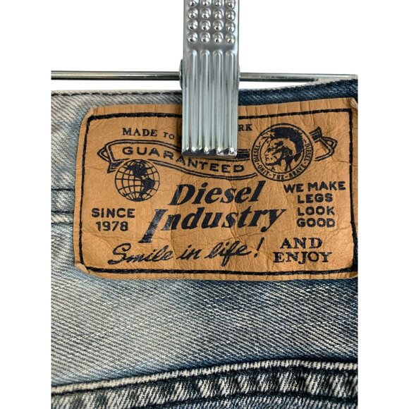 Diesel Viker Mens Jeans 32 x 32 Button Fly Made In Italy Cotton Denim RN10225 - Picture 4 of 14